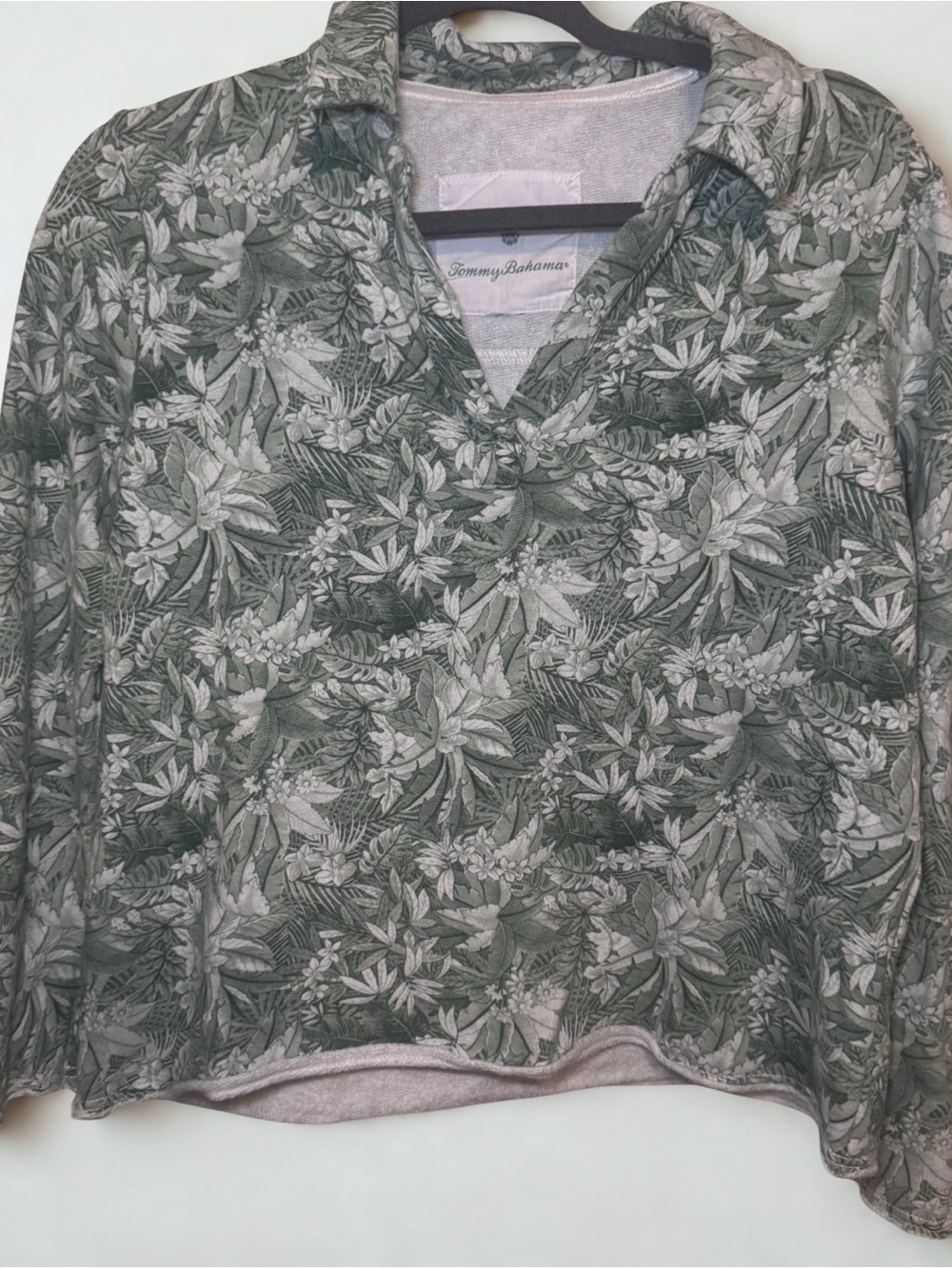 Tommy Bahama Women's Green Floral Polo Terry/Light Sweat Shirt Material